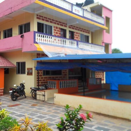 Yash Garden Residency Hotell Ganpatipule Eksteriør bilde