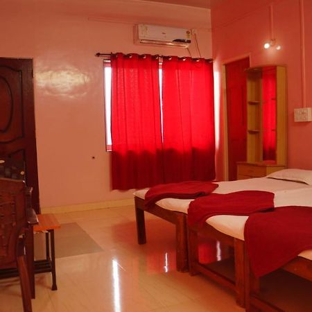 Yash Garden Residency Hotell Ganpatipule Eksteriør bilde
