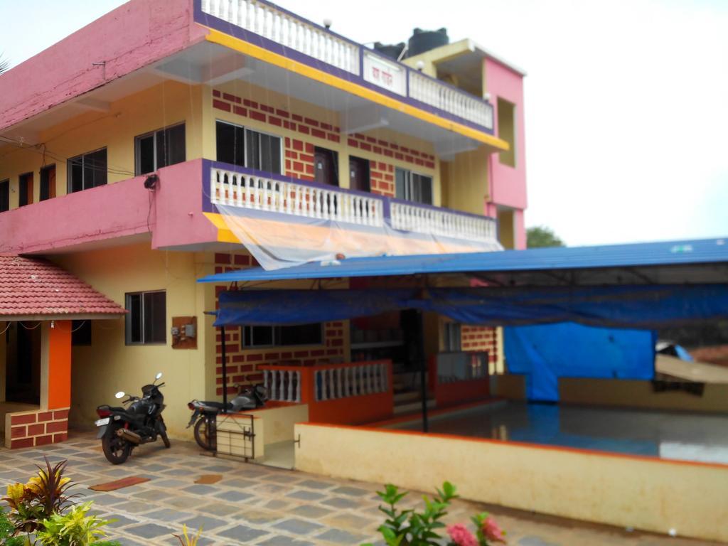 Yash Garden Residency Hotell Ganpatipule Eksteriør bilde
