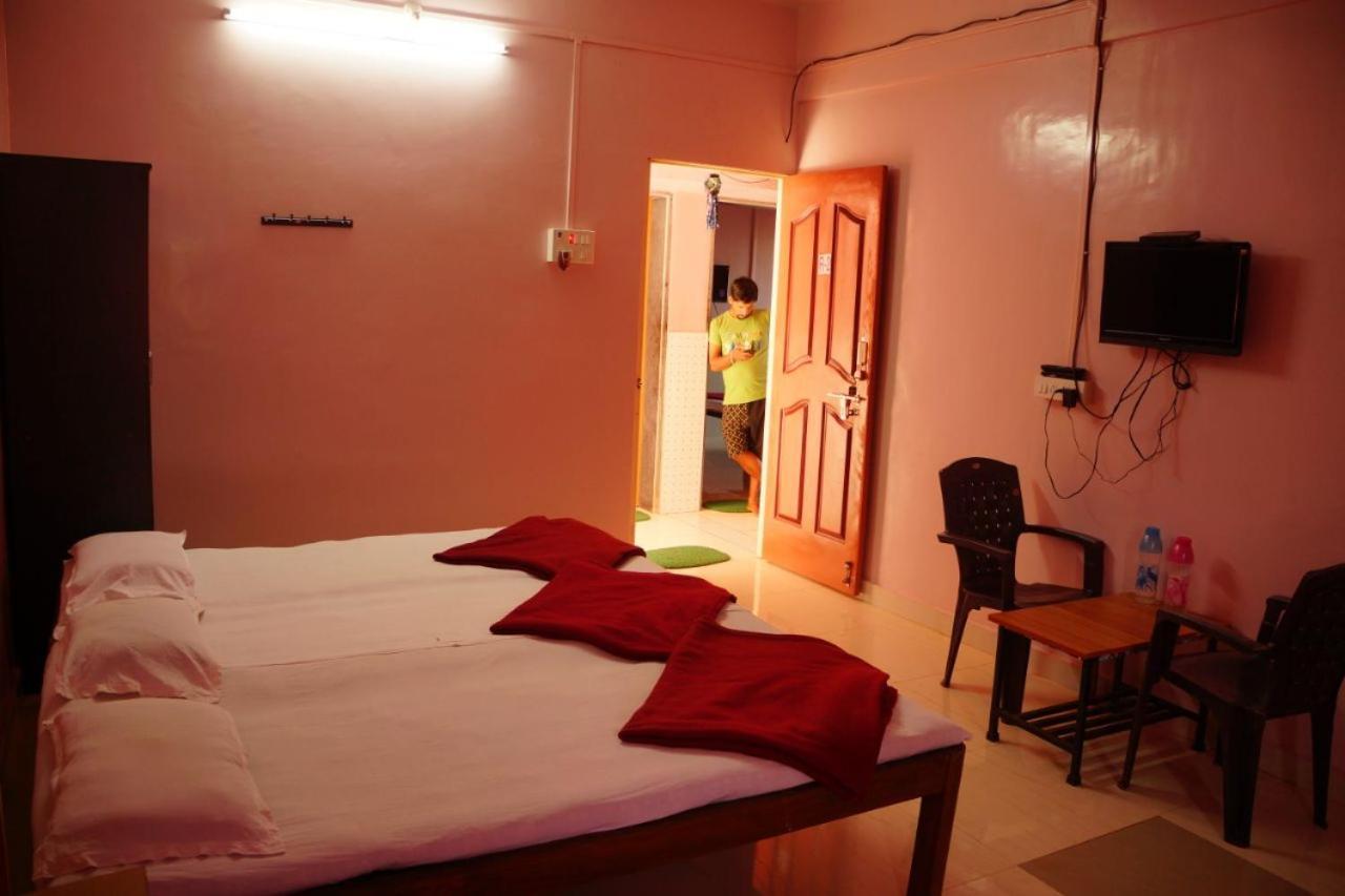 Yash Garden Residency Hotell Ganpatipule Eksteriør bilde