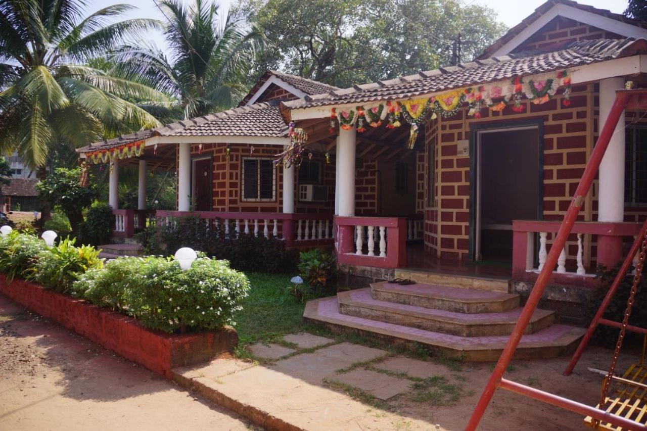 Yash Garden Residency Hotell Ganpatipule Eksteriør bilde